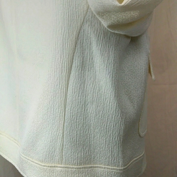 Chico's Black Label Zippered Cream Jacket Lined, Size 1. - Picture 6 of 11